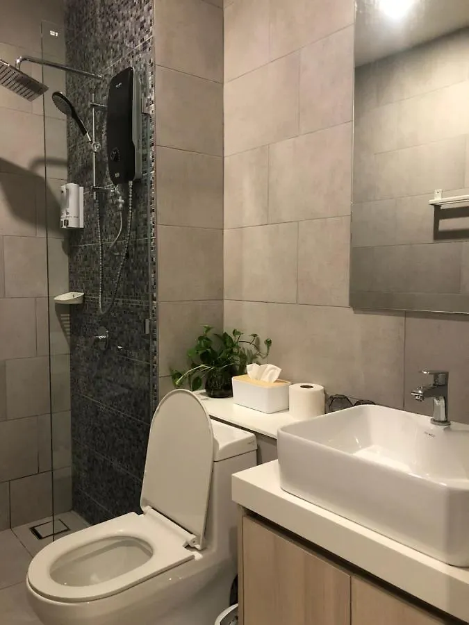 The Shore Kota Kinabalu By Ems Executive Suites Seaview 0*,  Malásia