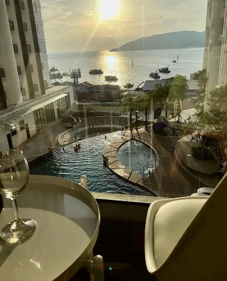 The Shore Kota Kinabalu By Ems Executive Suites Seaview
